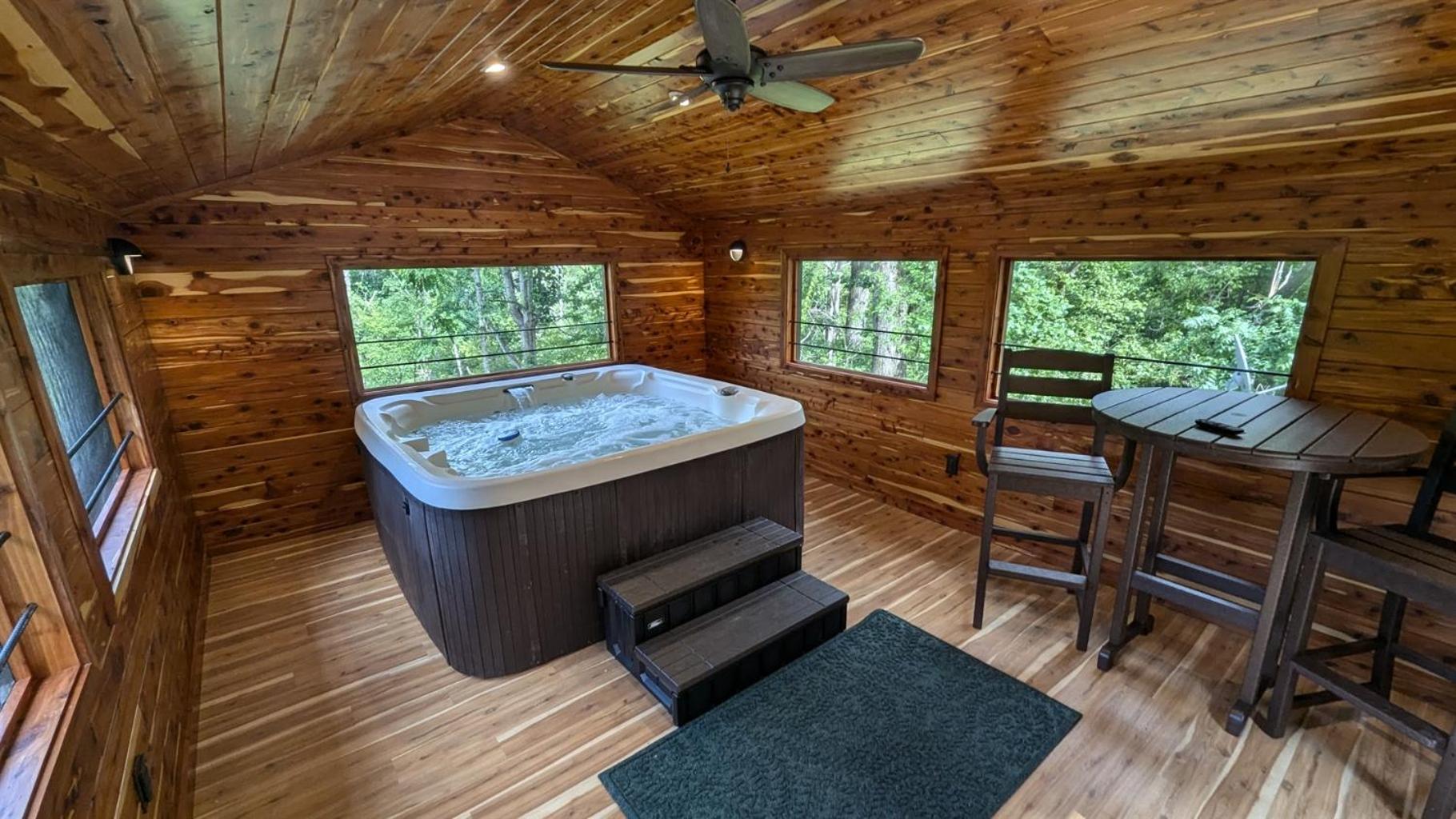 Red Roof Mountain Cabin With Starlink Internet! Stanley Exteriér fotografie