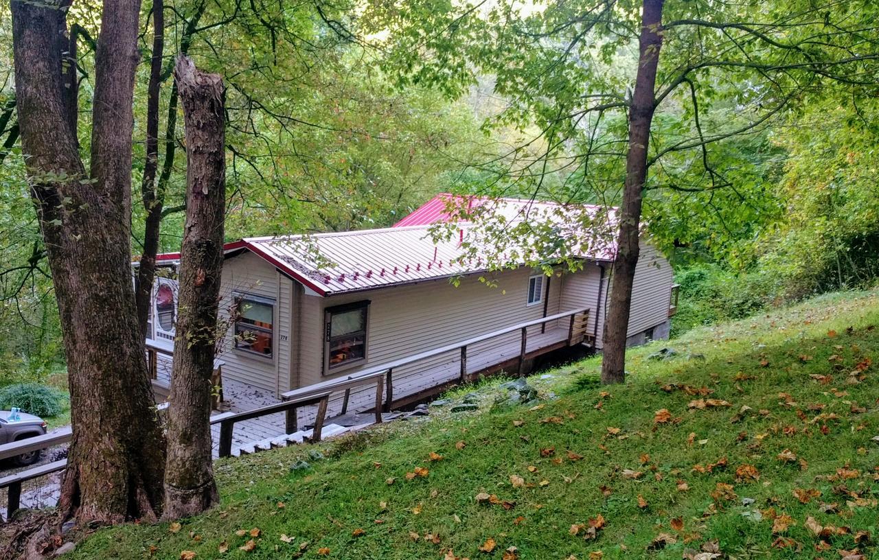 Red Roof Mountain Cabin With Starlink Internet! Stanley Exteriér fotografie